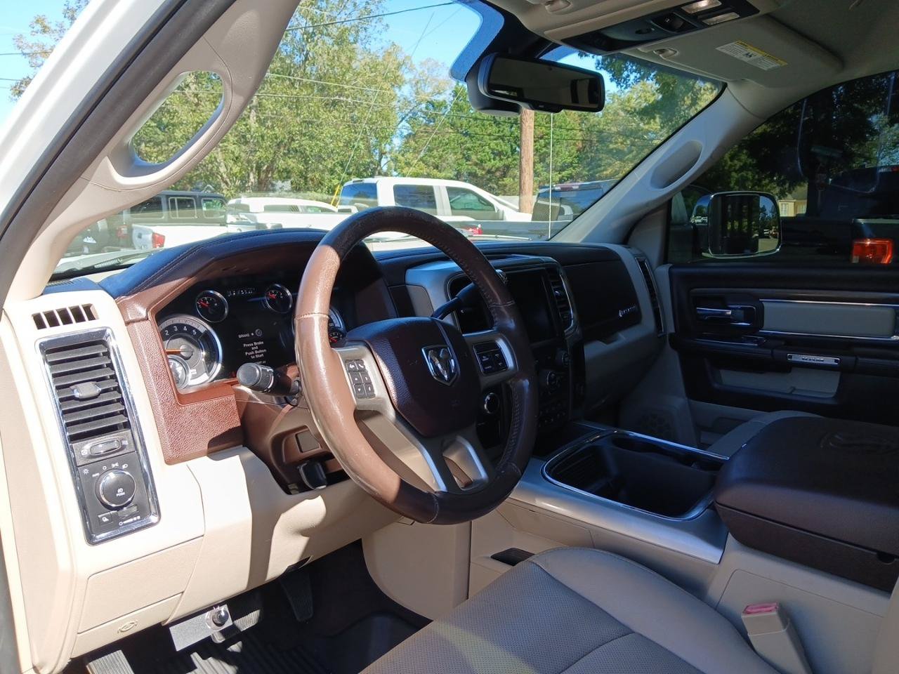 Used 2017 RAM 2500 Laramie AWD/4WD image 17