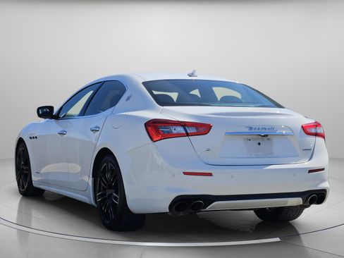 Used 2019 Maserati Ghibli S GranLusso image 3