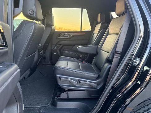 Used 2025 GMC Yukon Denali AWD/4WD image 29