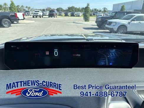 New 2026 Ford Expedition Active AWD/4WD image 18