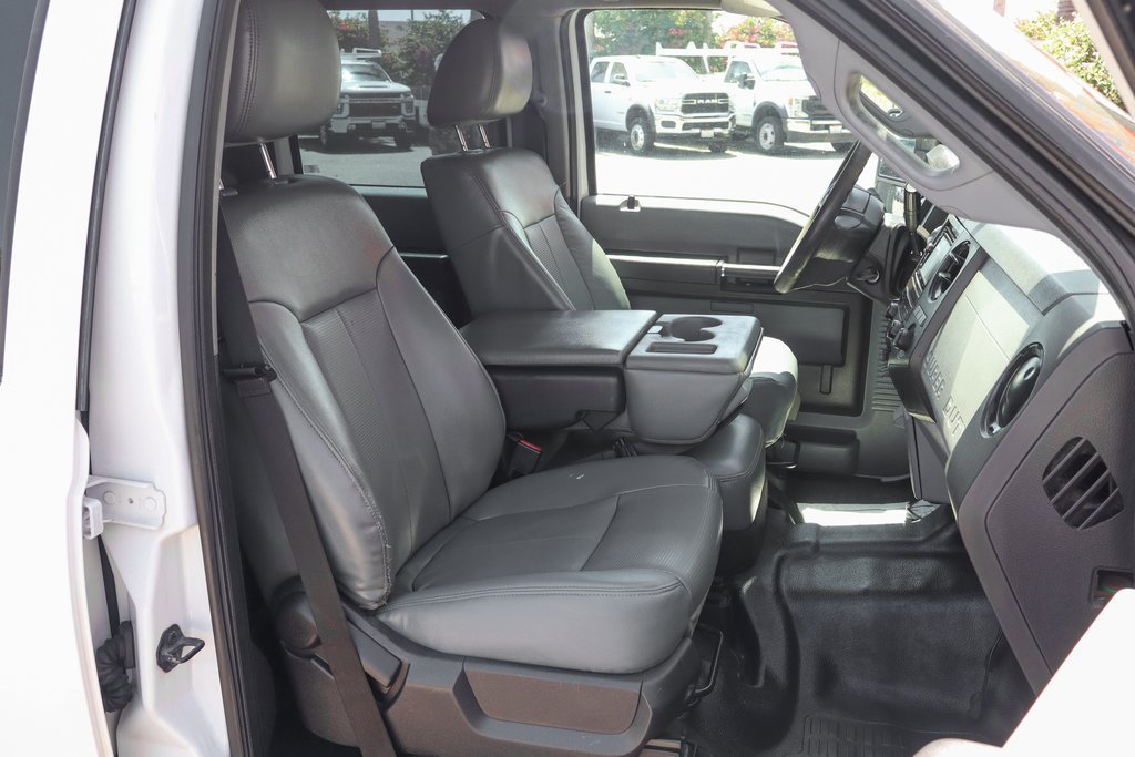 Used 2013 Ford F550 2WD Crew Cab Super Duty w/ Payload Upgrade Pkg image 32