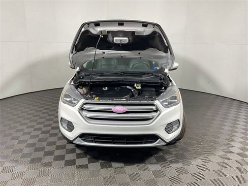 Used 2019 Ford Escape Titanium image 6