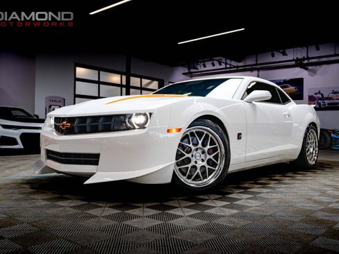 Used 2010 Chevrolet Camaro SS w/ LPO, Ground Effects Package image 1