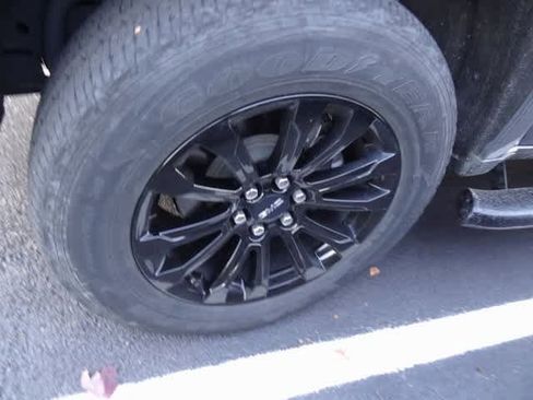 Used 2021 GMC Canyon Elevation image 18