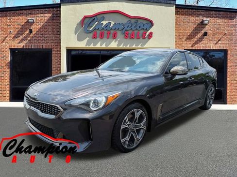 Used 2020 Kia Stinger GT-Line RWD image 5