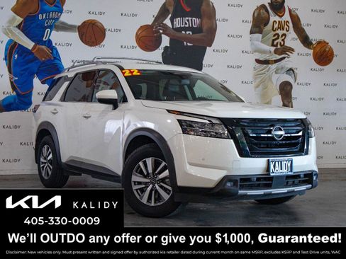 Used 2022 Nissan Pathfinder SL w/ SL Black Package AWD/4WD image 1