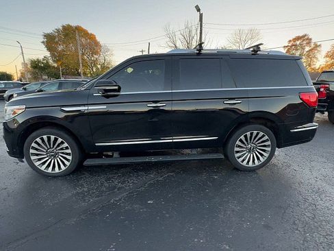 Used 2019 Lincoln Navigator Reserve image 7