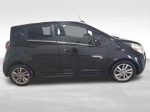 Used 2015 Chevrolet Spark LT FWD image 4