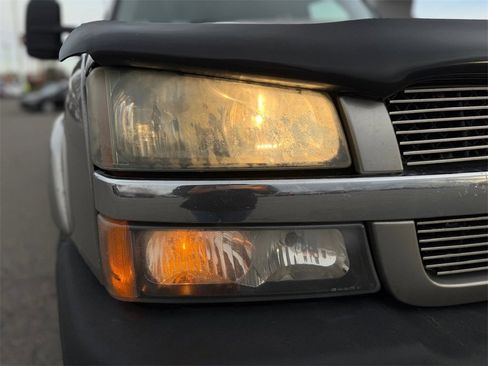 Used 2003 Chevrolet Silverado 2500 LT image 52