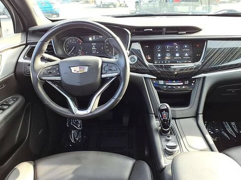 Used 2025 Cadillac XT6 Premium Luxury AWD/4WD image 22