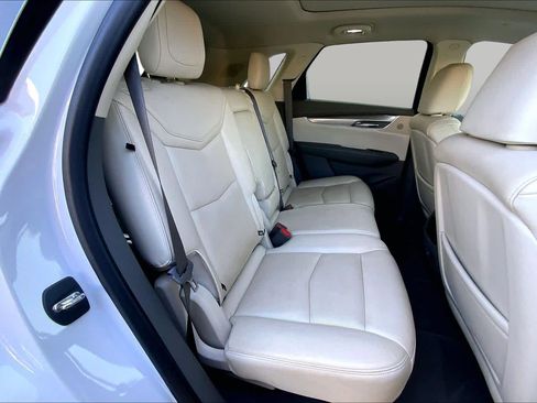Used 2019 Cadillac XT5 Premium Luxury FWD image 20