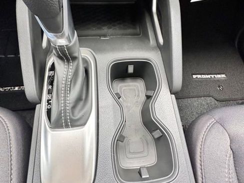 New 2025 Nissan Frontier SV w/ SV Convenience Package image 15