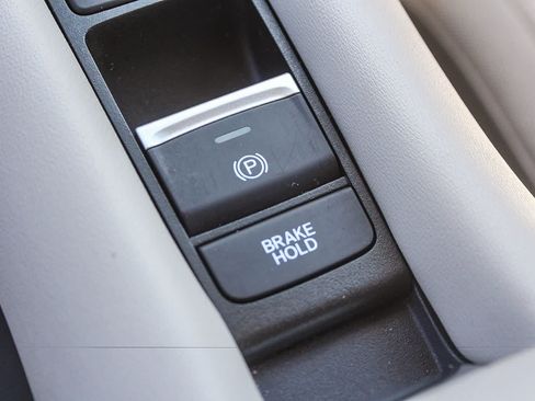 Used 2024 Honda HR-V LX image 34