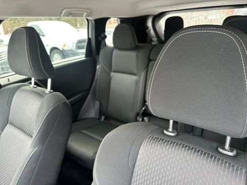 Used 2022 Mitsubishi Outlander ES image 33