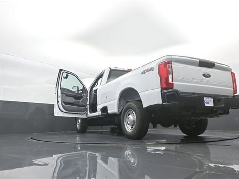 New 2026 Ford F250 XL image 38