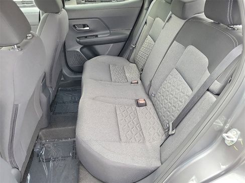 Used 2025 Nissan Kicks SV image 19