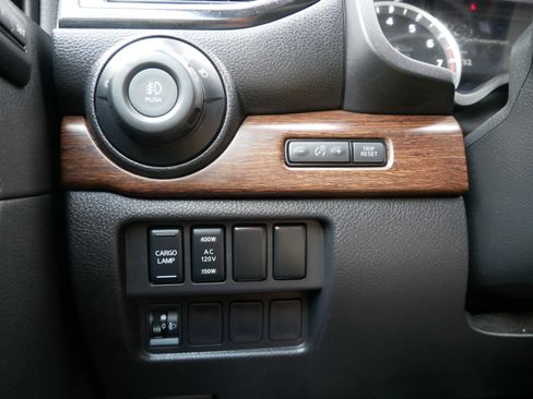 Used 2023 Nissan Titan Platinum Reserve w/ Moonroof Package image 26