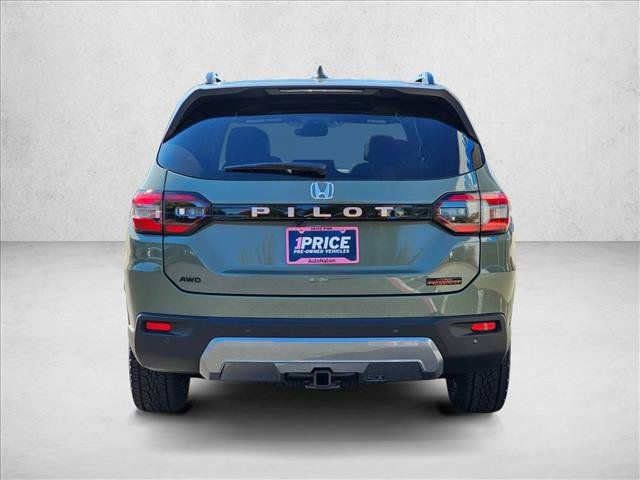 New 2026 Honda Pilot TrailSport image 6