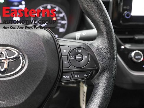 Used 2023 Toyota Corolla LE image 16