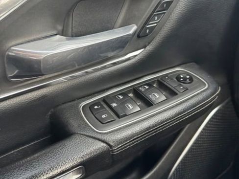 Used 2020 RAM 1500 Laramie w/ Sport Appearance Package AWD/4WD image 9