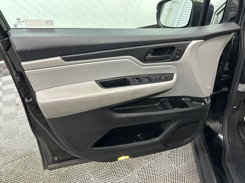 Used 2018 Honda Odyssey EX-L image 8