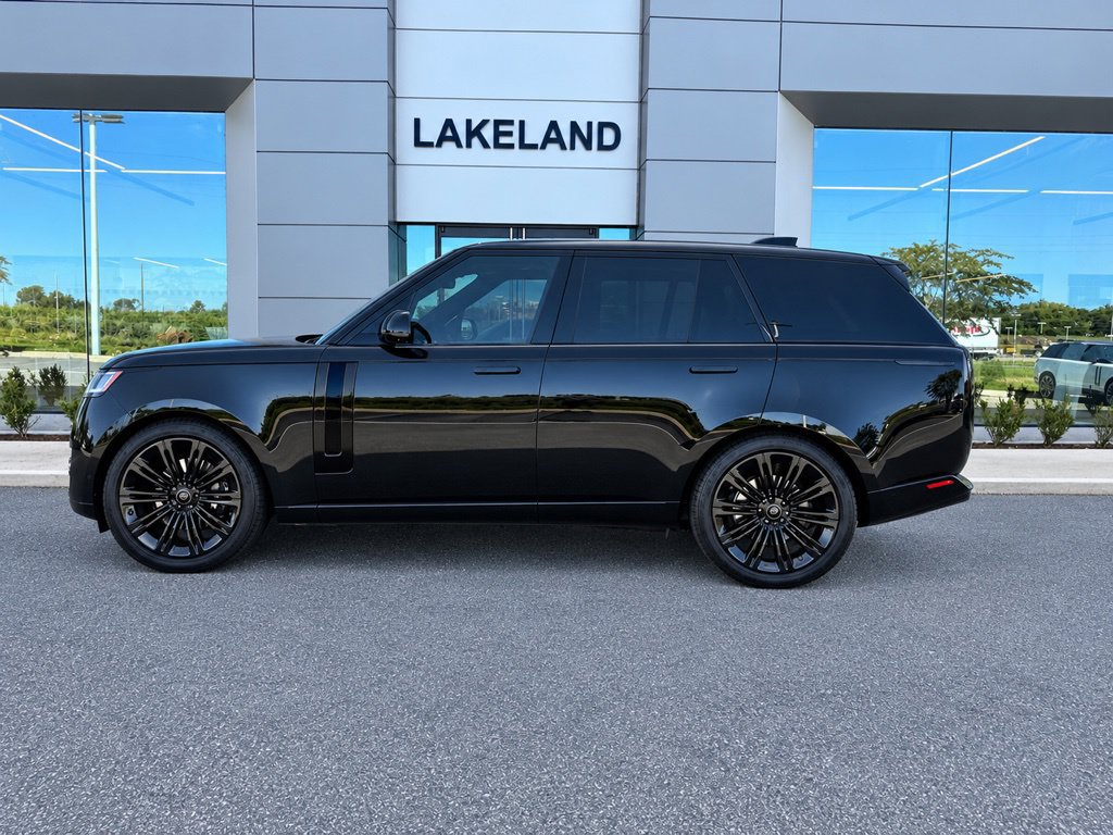 Used 2026 Land Rover Range Rover SE AWD/4WD image 10