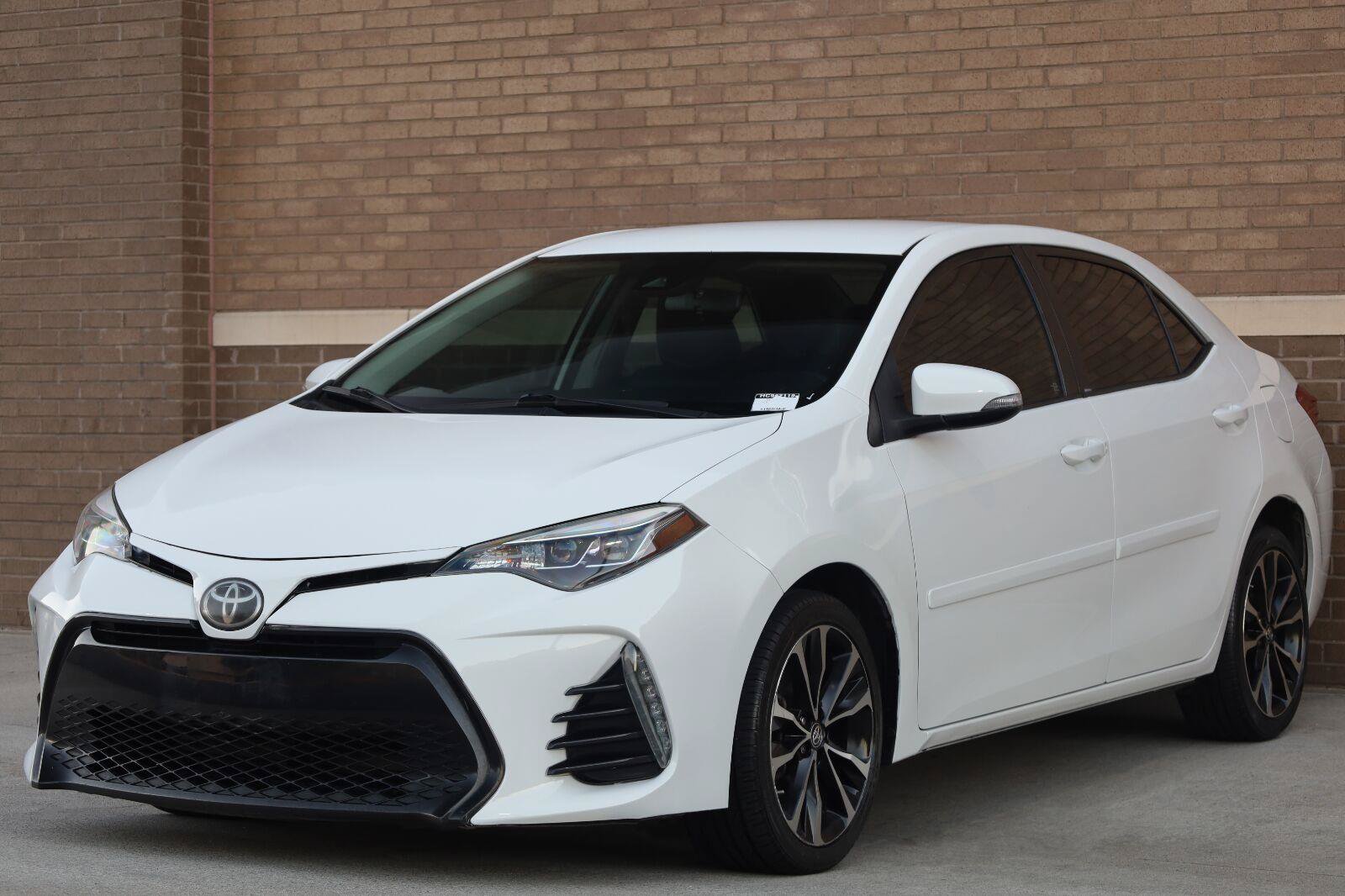 Used 2017 Toyota Corolla SE w/ Body Protection Package FWD image 5