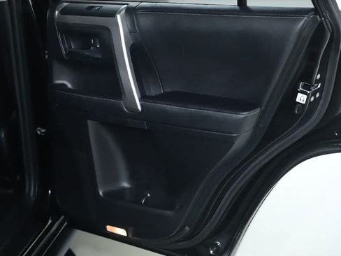 Certified 2024 Toyota 4Runner SR5 Premium w/ Moonroof Package AWD/4WD image 32