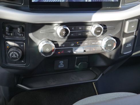 Certified 2022 Ford F150 XLT w/ Equipment Group 302A High image 14