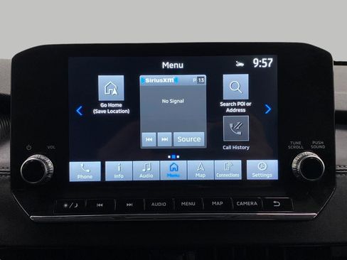 Used 2024 Mitsubishi Outlander AWD image 22