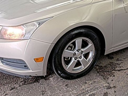 Used 2012 Chevrolet Cruze LT FWD image 13