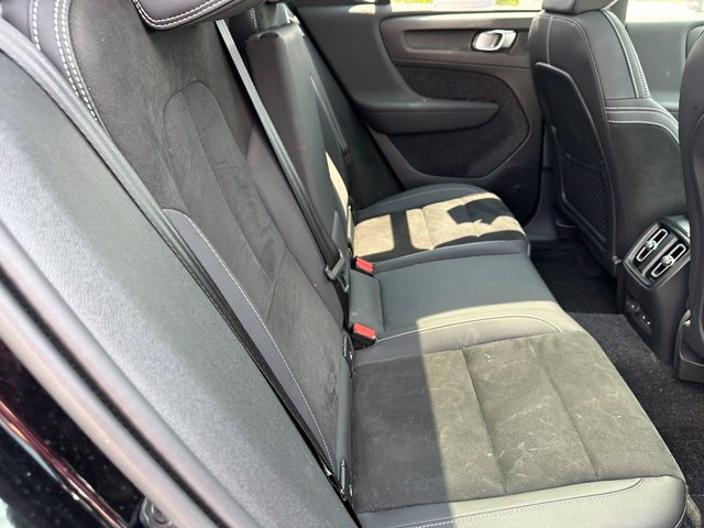 Used 2023 Volvo XC40 Recharge Ultimate w/ Protection Package Premier AWD/4WD image 10