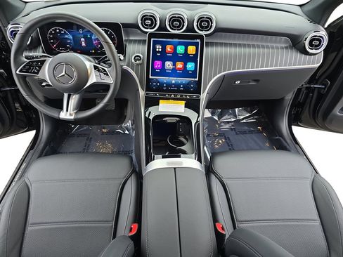 Certified 2025 Mercedes-Benz GLC 300 4MATIC image 10