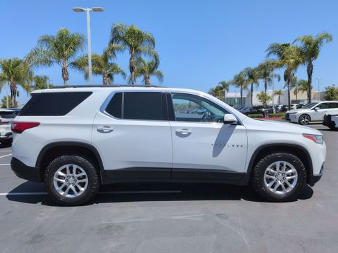 Used 2019 Chevrolet Traverse LT image 11