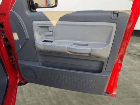 Used 2005 Dodge Dakota SLT image 22