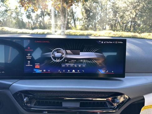 New 2026 BMW 230i 230i w/ Convenience Package image 23