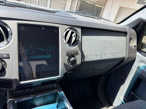 Used 2011 Ford F350 XLT w/ XLT Interior Pkg AWD/4WD image 21