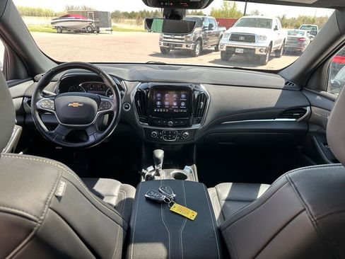 Used 2023 Chevrolet Traverse LT AWD/4WD image 26