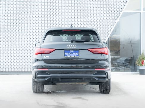 Used 2020 Audi Q3 2.0T Prestige w/ Prestige Package image 24