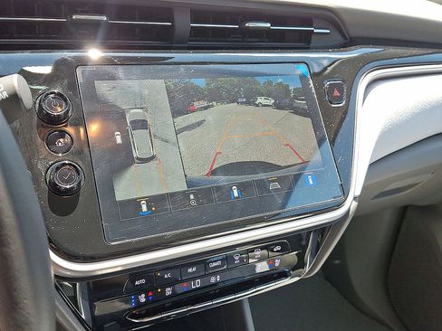 Certified 2023 Chevrolet Bolt EUV Premier FWD image 15