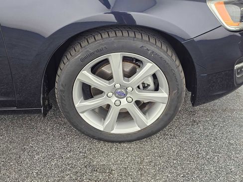 Used 2016 Volvo V60 T5 Platinum image 9