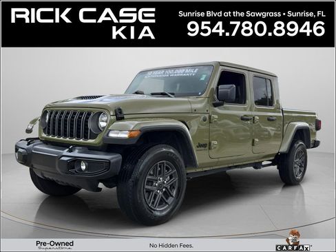 Used 2025 Jeep Gladiator Sport image 1