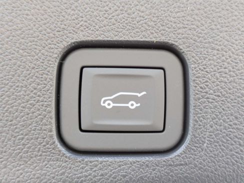 New 2026 Chevrolet Traverse RS FWD image 8