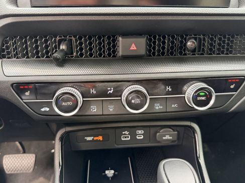 Used 2025 Honda CR-V Sport-L image 32