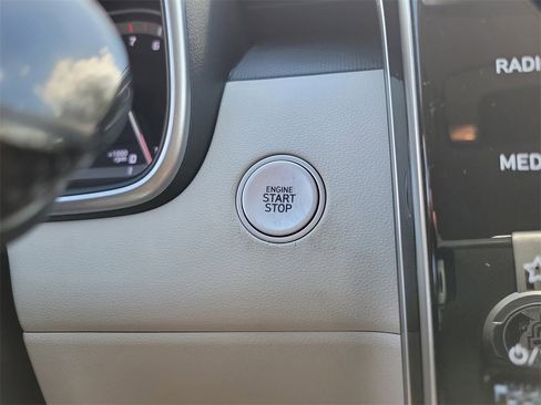 Used 2022 Hyundai Tucson SEL image 32