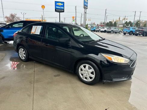 Used 2018 Ford Focus S FWD image 3