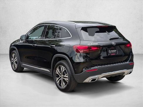 Certified 2025 Mercedes-Benz GLA 250 image 7