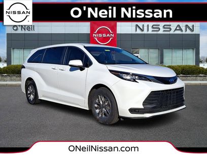 Used 2023 Toyota Sienna LE