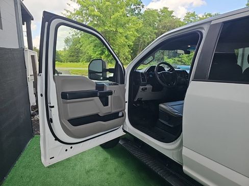 Used 2019 Ford F250 XL w/ Power Equipment Group AWD/4WD image 13
