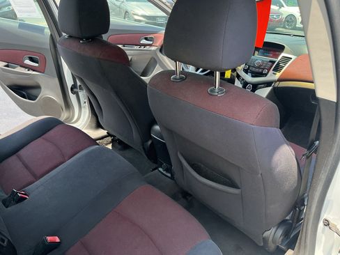 Used 2012 Chevrolet Cruze LT FWD image 33